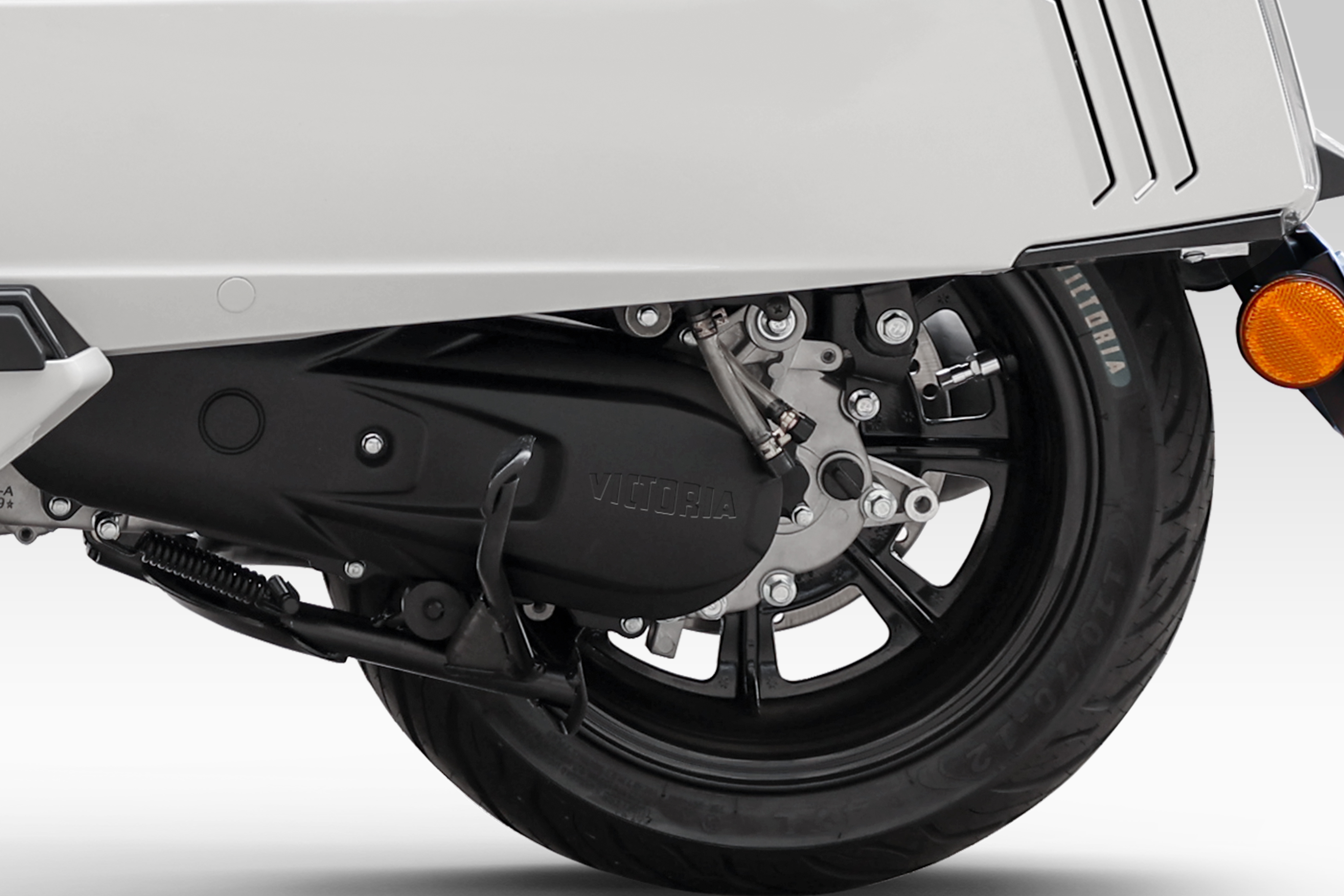 Product materials - VICTORIA MOTORRAD